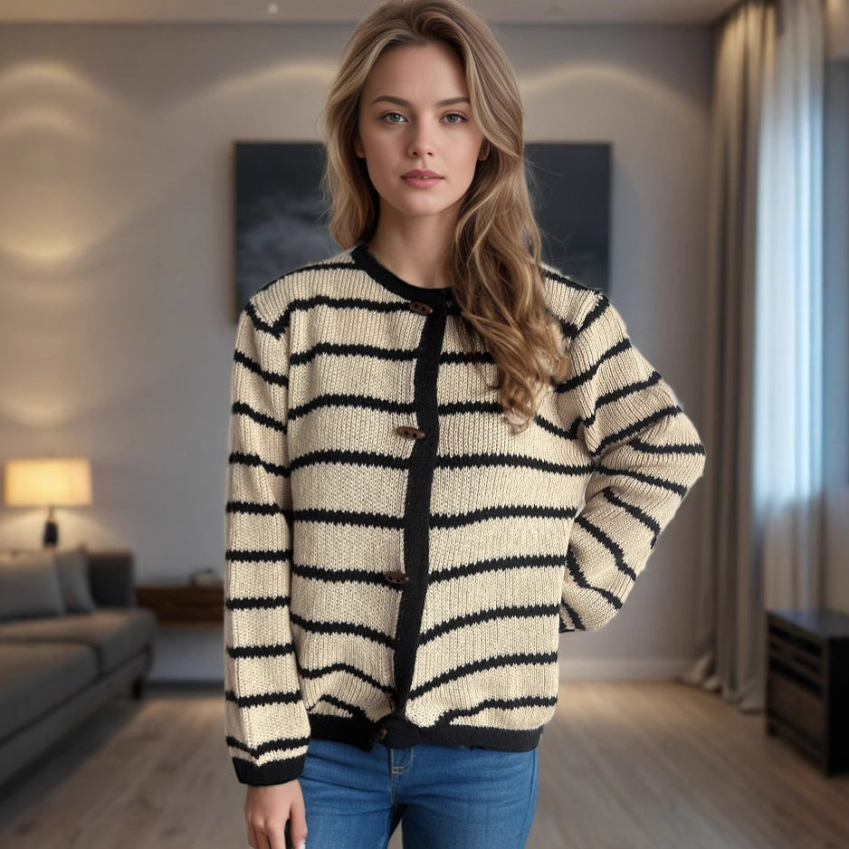 Damen gestreifte Strickjacke mit hochwertigen Holzknöpfen und rundem Ausschnitt EB