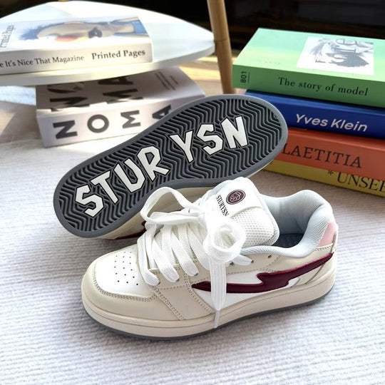 Damen Sportliche Sneaker mit atmungsaktiver Oberflächenstruktur und rutschfester Sohle EB