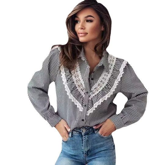 Damen Bluse mit raffinierten Spitzenakzenten und karierter Gestaltung EB