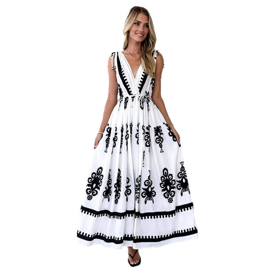 Damen Maxikleid mit kunstvollem geometrischen Muster und elegantem V-Ausschnitt EB