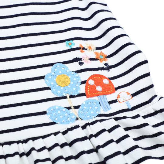 Mädchen Freizeitkleid mit bunten Stickereien EB