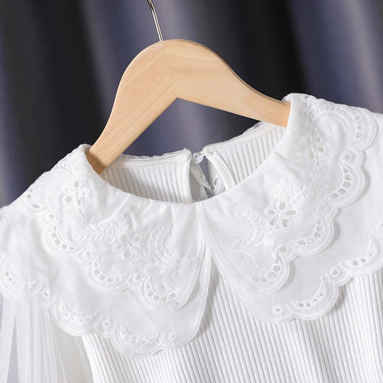 Mädchen modische Bluse mit elegantem Spitzenkragen und Tüllärmeln EB