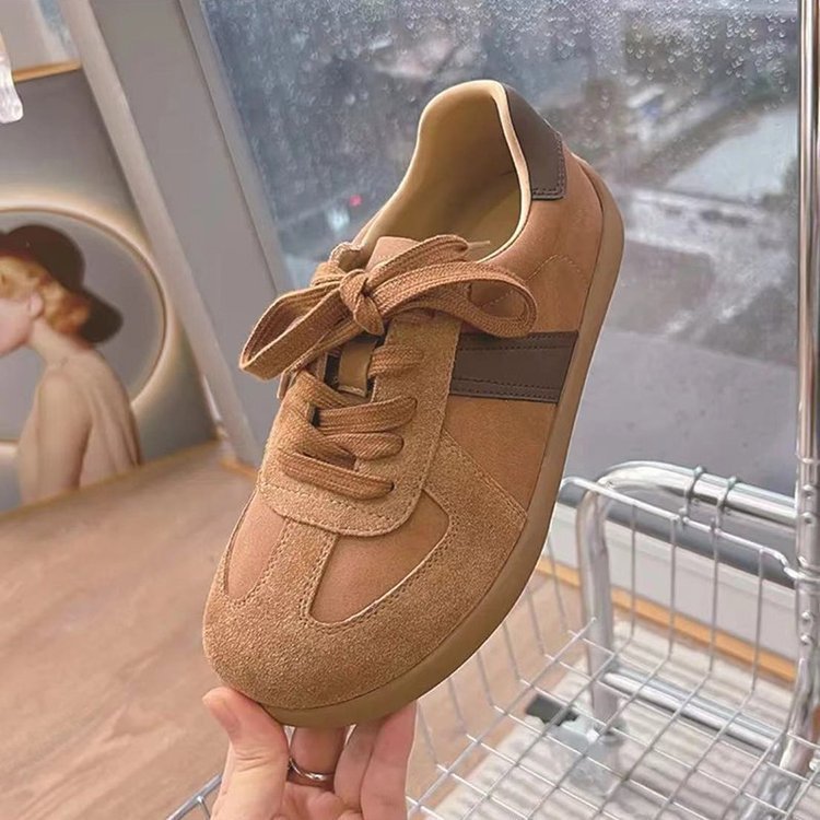 Damen Sneakers aus hochwertigem Wildleder mit modischem Farbakzent EB