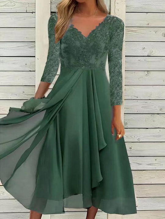 Damen Etuikleid mit elegantem Spitzenoberteil und fließendem Rock Heidi-Mode