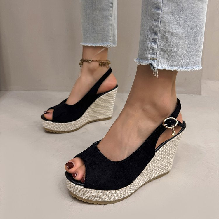 Damen Wedge-Pantoletten mit dekorativem Riemendesign und komfortabler Sohle EB