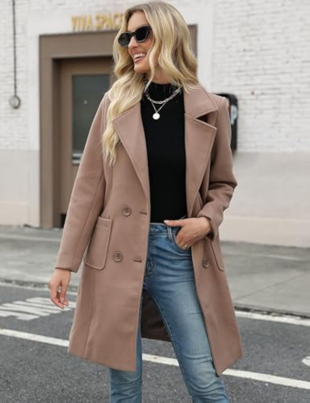 Damen Klassischer Zweireihiger Wollmix-Mantel mit taillierter Silhouette und großen Pattentaschen EB