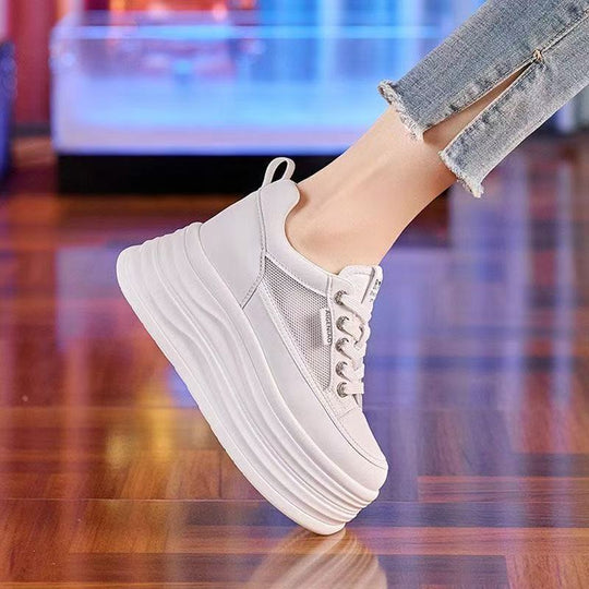 Damen Sportliche Plateausneaker mit atmungsaktiver Obermaterialkombination EB