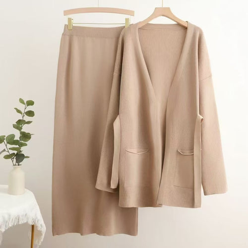 Damen lässiges Strickensemble mit tiefem V-Ausschnitt und praktischen Taschen EB