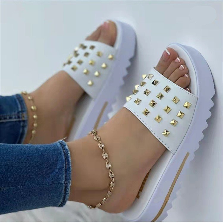 Damen nan Nieten-Pantolette mit gepolstertem Komfortfußbett und profiliertem Flatform-Absatz EB
