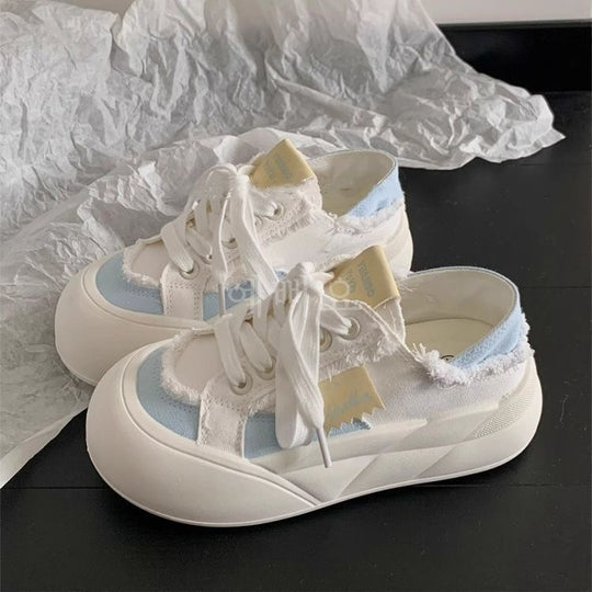 Damen Sneakers mit besonderer Textilstruktur und komfortablem Plateau EB