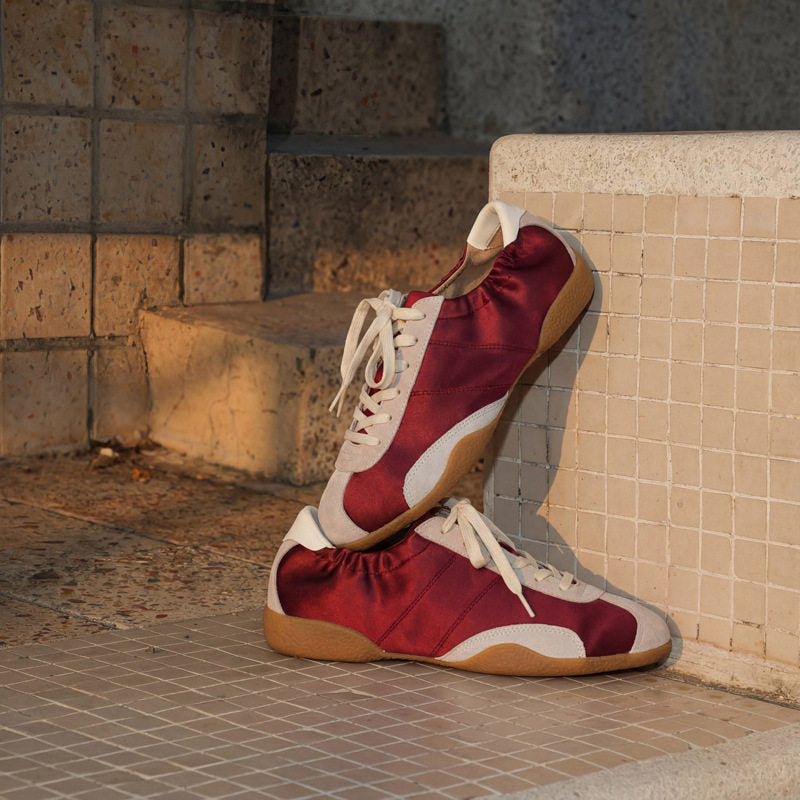 Damen Schnürschuhe im sportlichen Retro-Design mit weichem Obermaterial EB