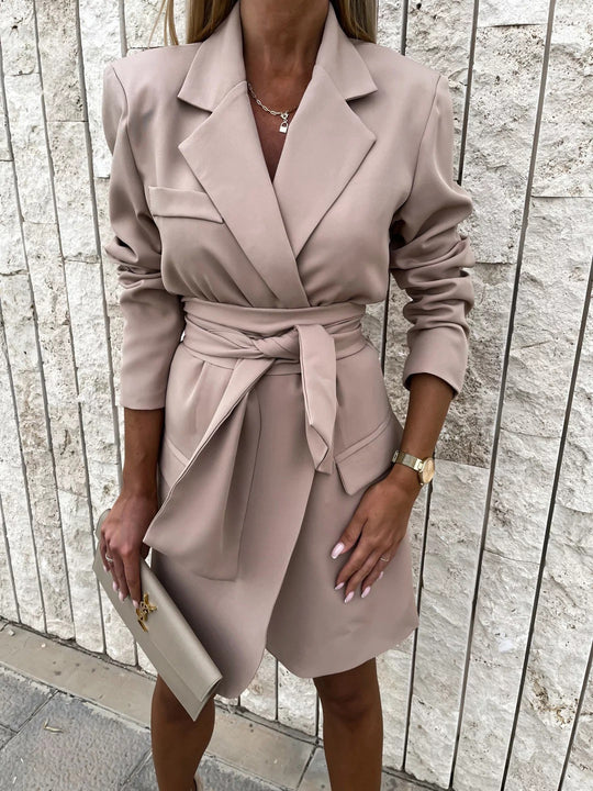 Damen elegantes Mikrokleid mit Gürtel und Taschen EB