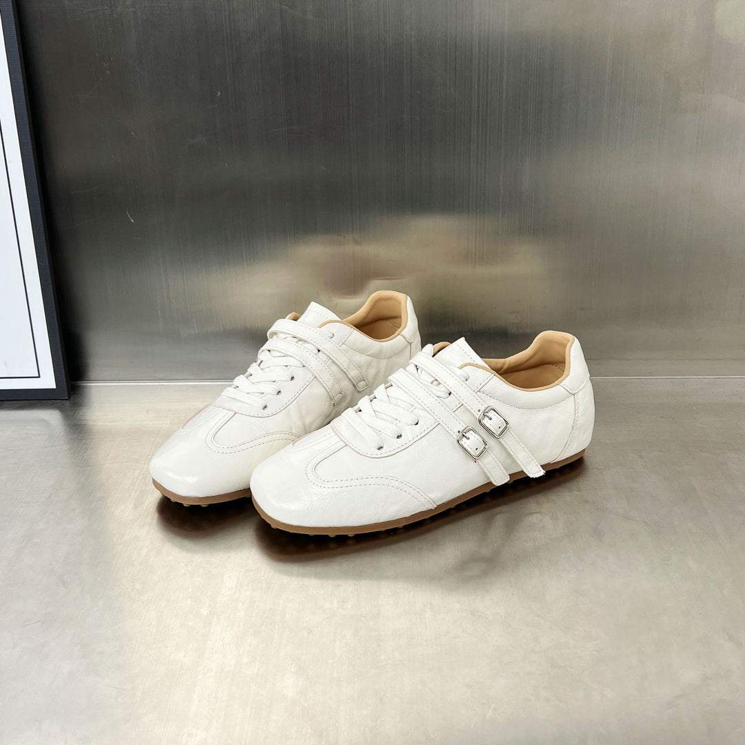 Damen Sportliche Sneaker mit verstellbaren Riemen und bequemer Sohle EB