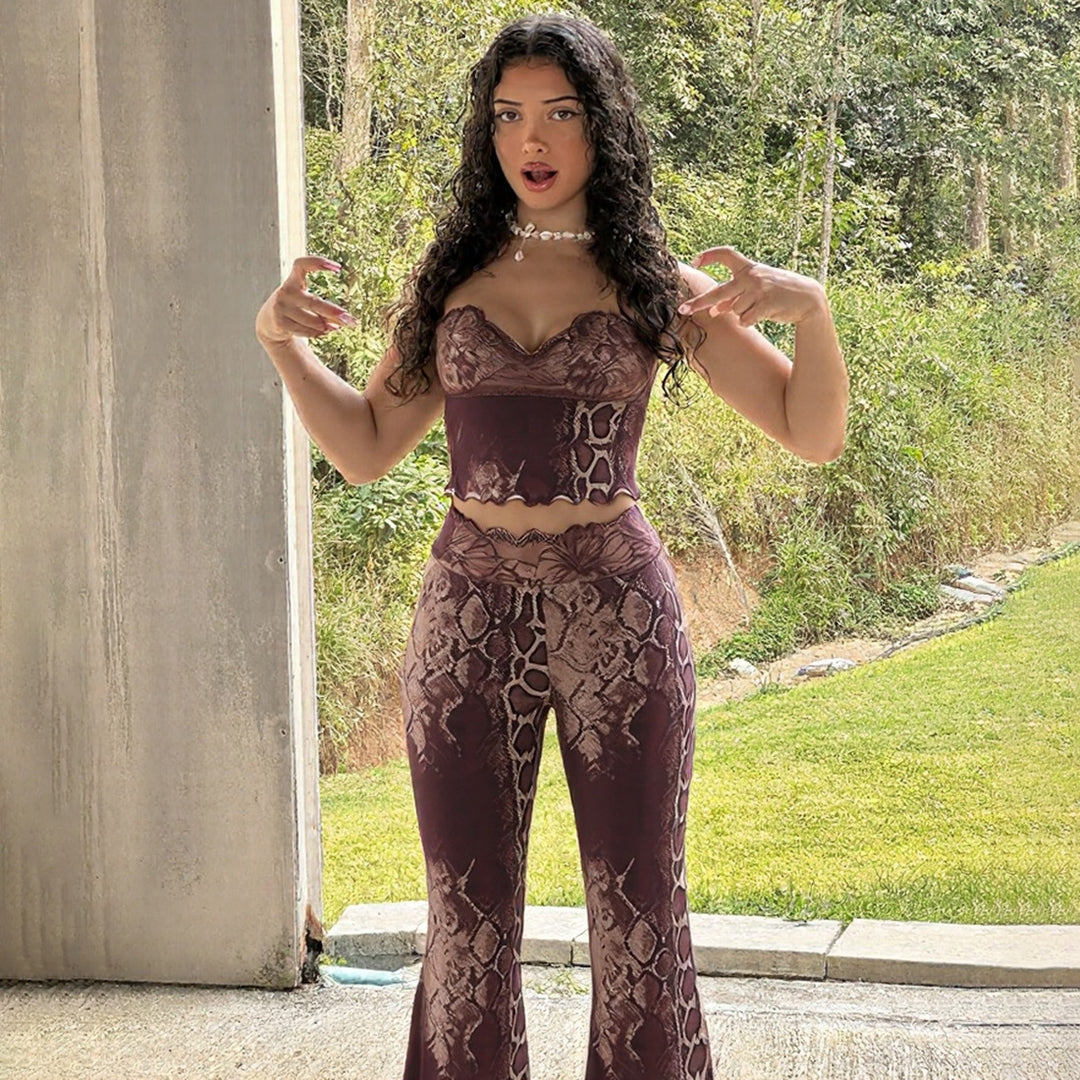 Damen Erotik Jumpsuit mit Leopardenmuster und spitzen Trägern EB