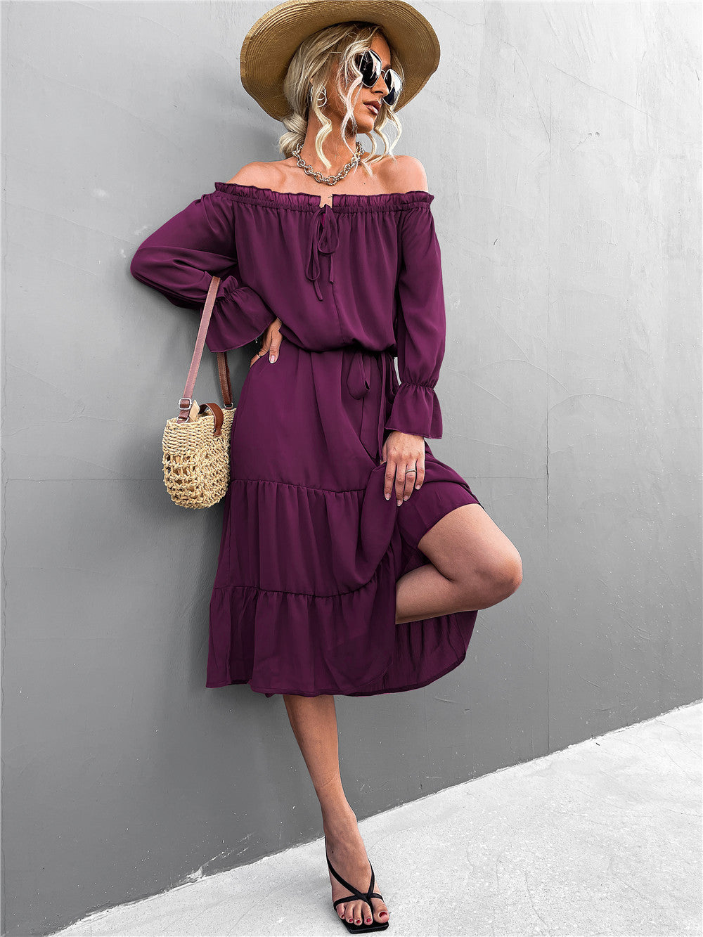 Damen lässiges Off-Shoulder Kleid mit Rüschensaum und Taillengürtel EB