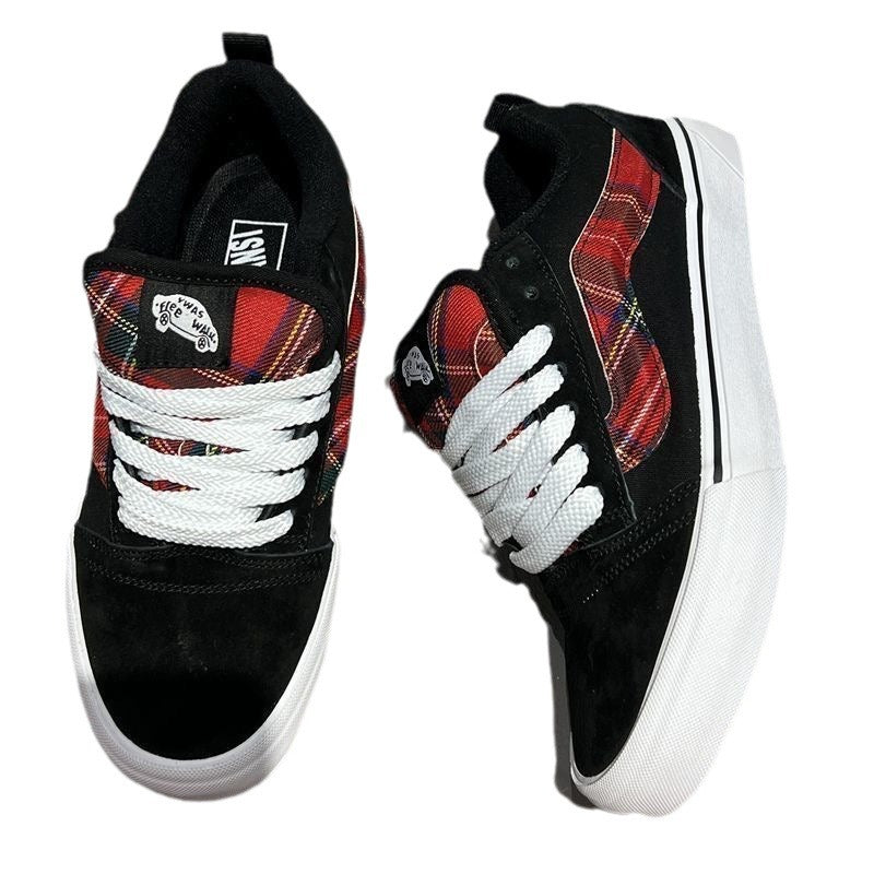 Damen Sneakers mit kariertem Obermaterial und robustem Veloursleder EB