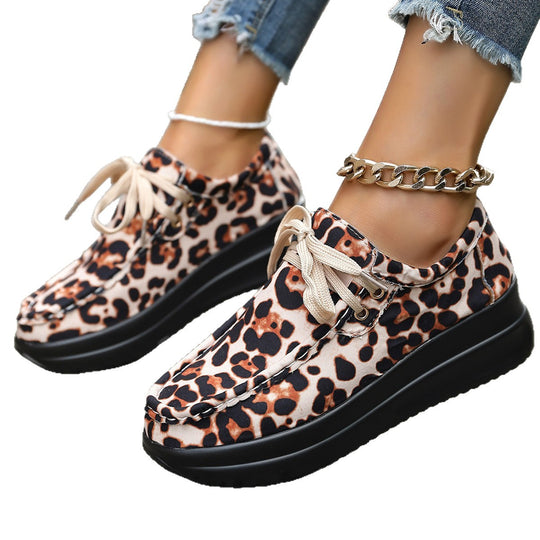 Damen Komfort-Sneaker mit modernem Tiermotiv und rutschfester Sohle EB