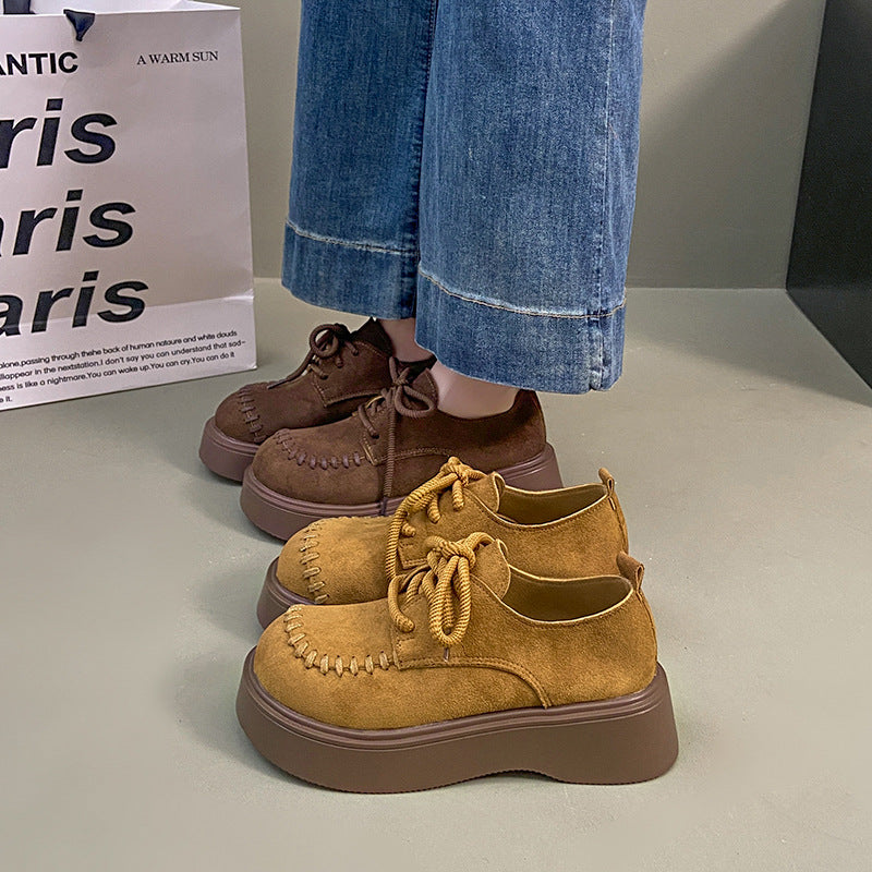 Damen Komfortable Plateau-Schnürschuhe mit gestickten Akzenten EB