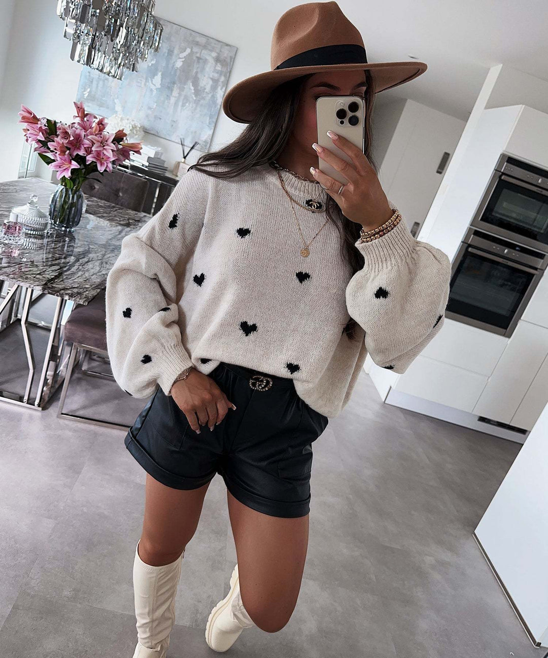 Damen lässiger Strickpullover mit herzförmigen Mustern und angeschnittenen Ärmeln EB