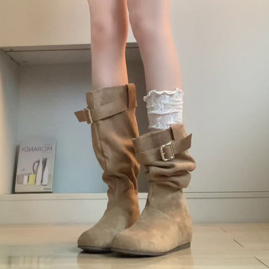 Damen Elegante und lässige Winterstiefel mit modischem Falten-Design und praktischer Schnalle EB