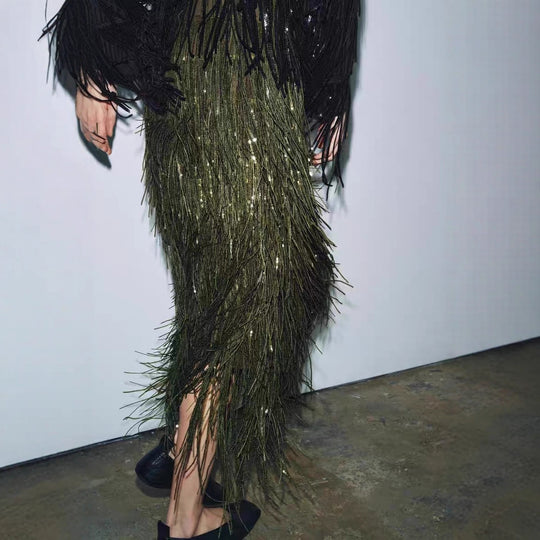 Damen Fransenrock aus schimmerndem Material mit eleganten Details EB