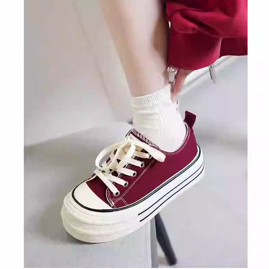 Damen Plateau Sneakers mit modischem Design und strapazierfähigem Obermaterial EB