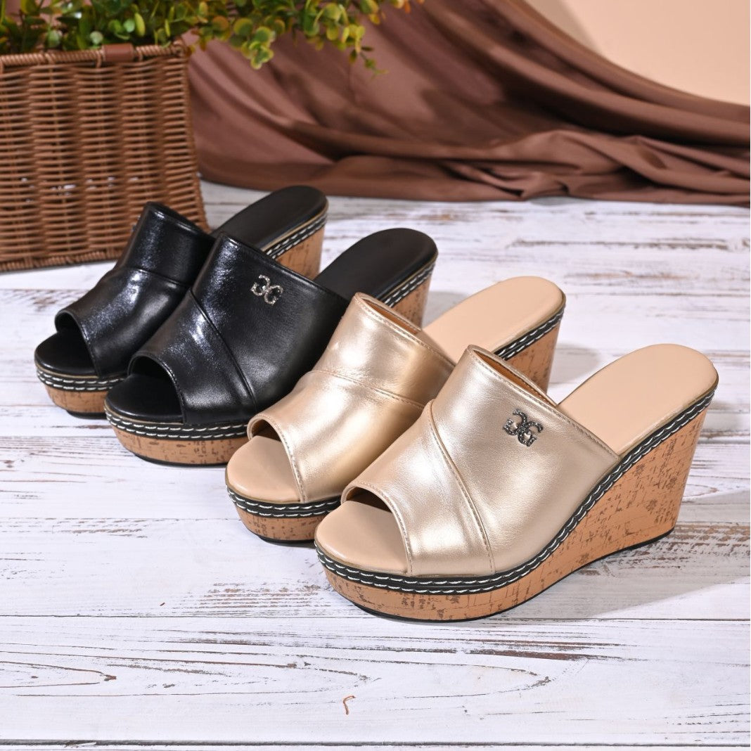 Damen Wedge-Pantoletten mit modischem Metallic-Obermaterial und komfortablem Korkfußbett EB