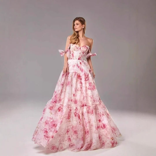 Damen Elegantes Maxikleid mit floralen Details und Rüschenträgern EB