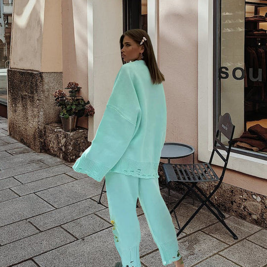 Damen Strickanzug mit oversized Schnitt und modischen Details EB