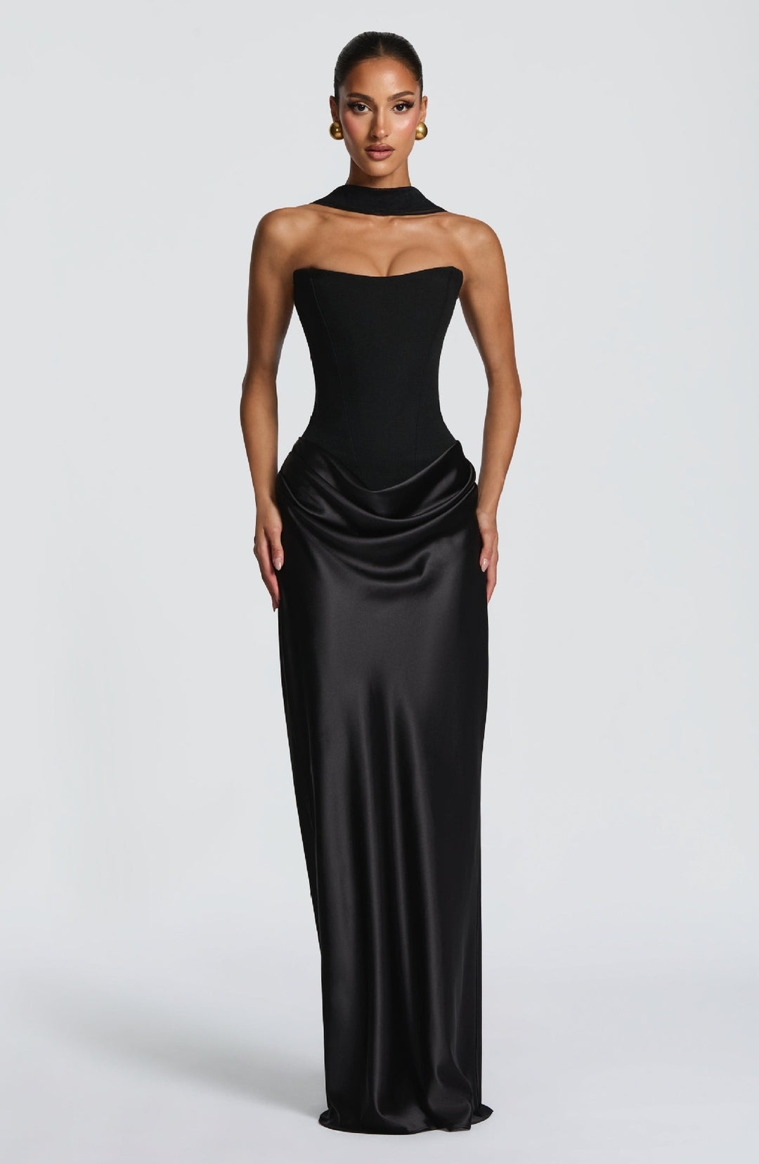 Damen Elegantes Abendkleid mit hohen Kragen und fließendem Schnitt EB