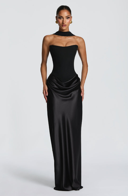 Damen Elegantes Abendkleid mit hohen Kragen und fließendem Schnitt EB