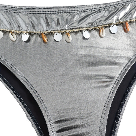 Damen Bandeau-Bikini mit eleganter Glanzoptik und modischen Muscheldetails EB