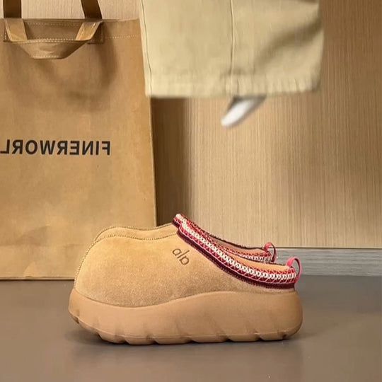Damen Clogs mit weichem Innenfutter und stylischem Dekor EB