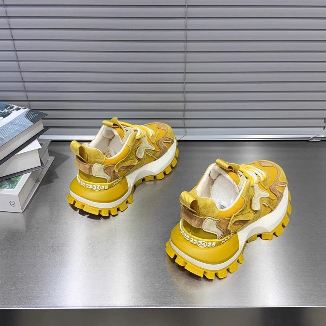 Damen Chunky Sneakers mit ausgeprägter Profilsohle und atmungsaktiver Oberflächenstruktur EB