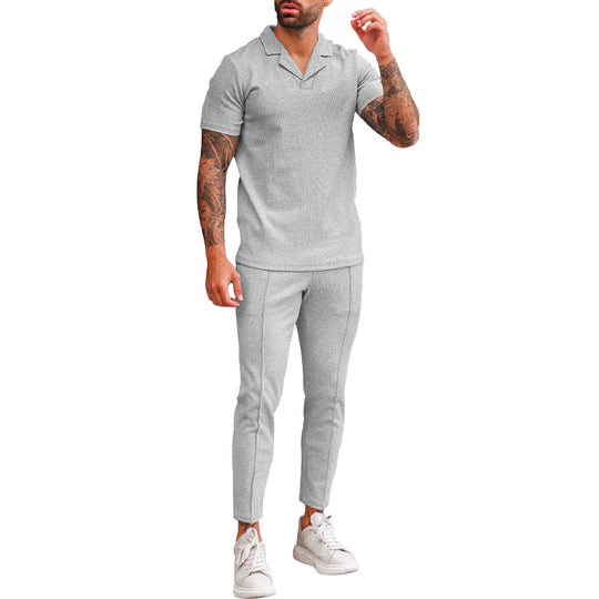 Herren modernes Freizeit-Set mit poloähnlichem Oberteil und schmal geschnittenen Hosen EB
