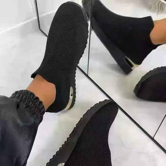Damen Atmungsaktive Slip-On Sneakers mit modischem Design EB