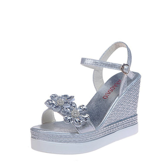 Damen Wedge-Sandalen mit floralen Verzierungen und rutschfester Sohle EB