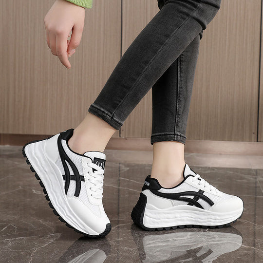 Damen Sportliche Lauf-Sneaker mit leichtem Obermaterial und flexibler Sohle EB