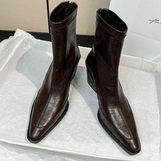 Damen elegante Ankle Boots mit robustem Blockabsatz und spitz zulaufender Zehenpartie EB