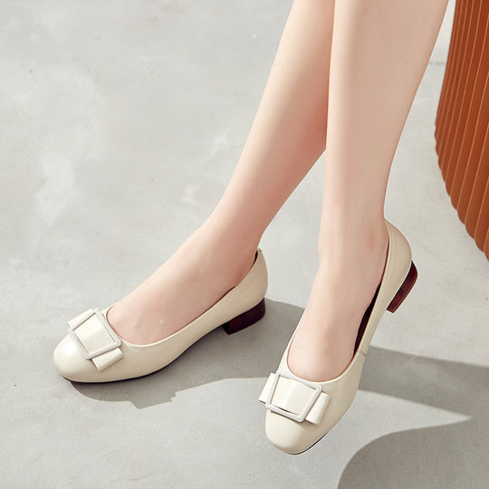 Damen Elegante Pumps mit modischem Schnallen-Detail und bequemem Blockabsatz EB