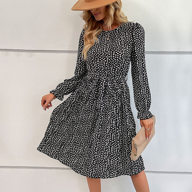 Damen Midi-Kleid mit elegantem Rüschendesign und Bindegürtel EB