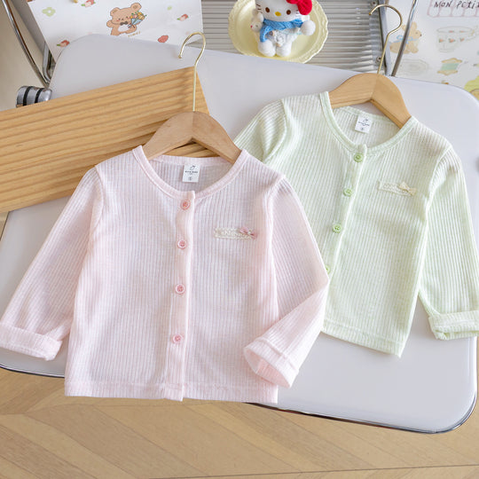 Mädchen Nan Ripp-Strick Bio-Gefühl Baby-Strickjacke mit Knopfverschluss und gesticktem Bogen EB