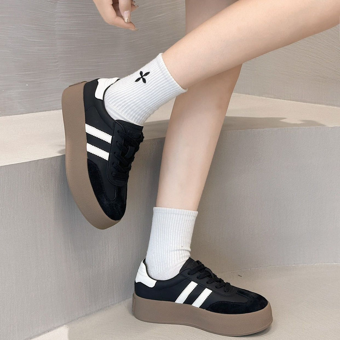 Damen Plateausneaker mit robustem Sohlenprofil und komfortablem Obermaterial EB