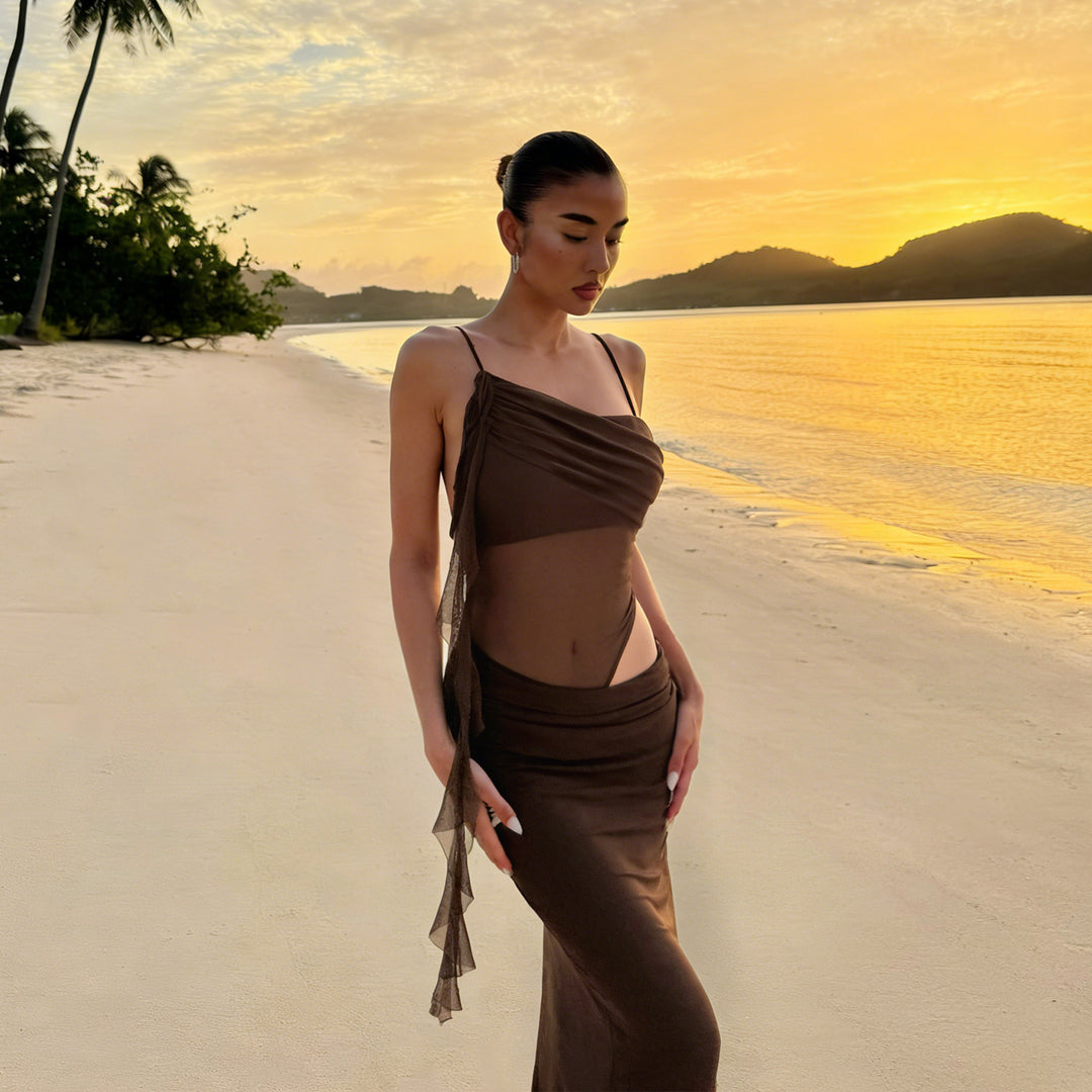 Damen elegantes Abendkleid mit raffinierten Rüschendetails und transparenten Einsätzen EB