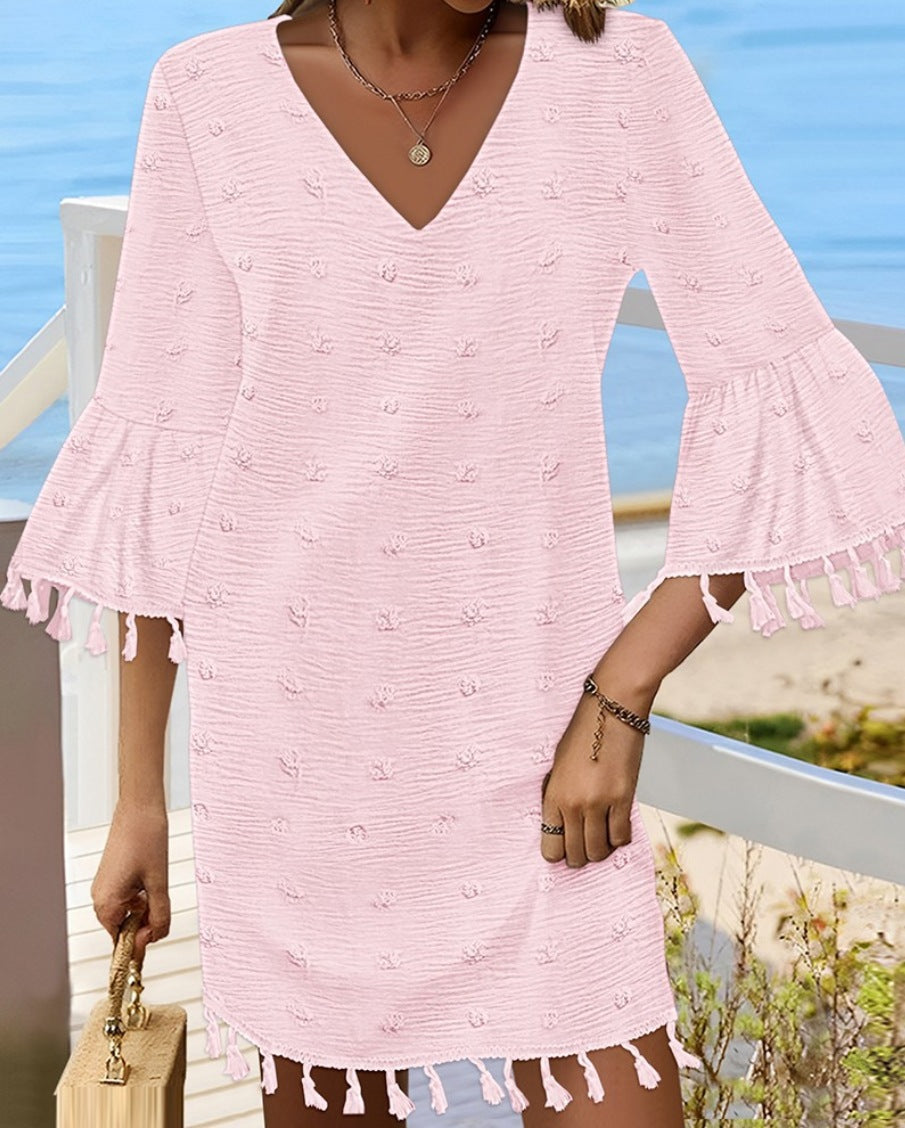Damen Strandkleid mit elegantem V-Ausschnitt und dekorativen Fransen EB