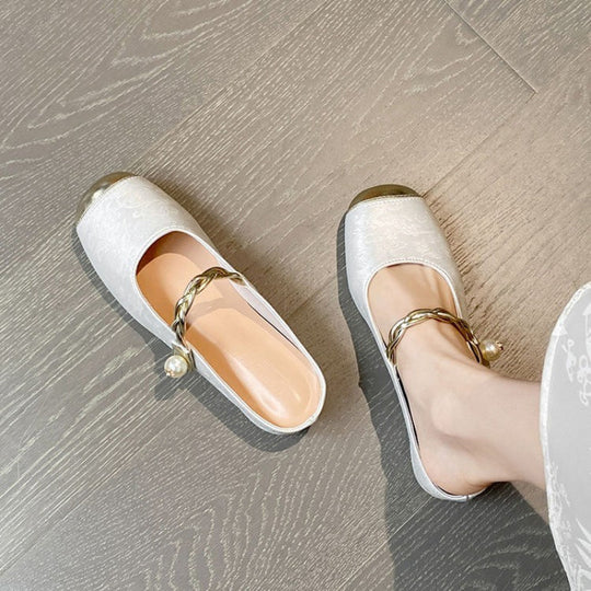Damen Elegante Slides mit schickem Perlenschmuck EB