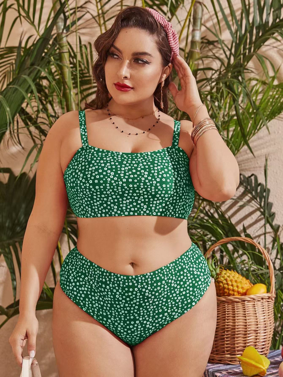 Damen Hochgeschnittener Bikini mit verspieltem Punktedesign EB