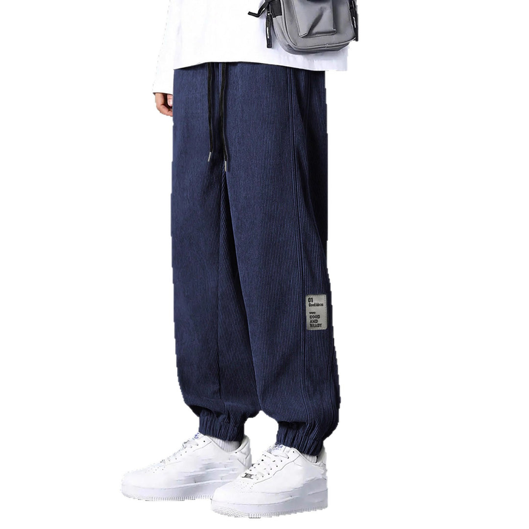 Herren nan Relax-Freizeithose aus feiner Breitkordstruktur mit Tunnelzug und elastischen Knöchelabschlüssen EB