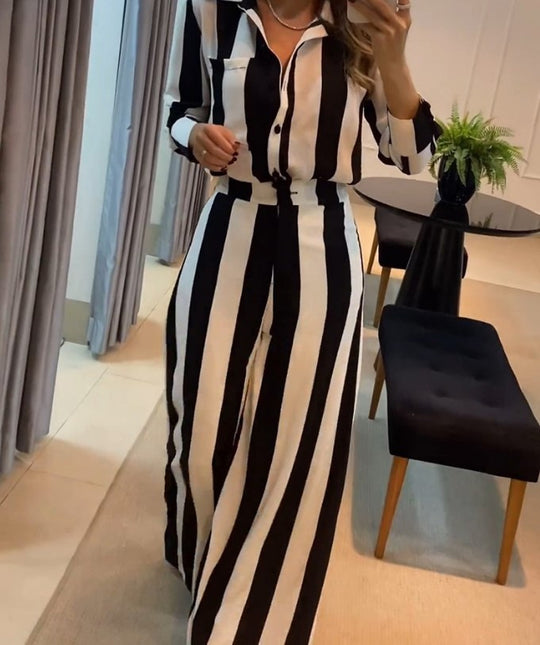 Damen Eleganter Jumpsuit mit auffälligem Streifenmuster und praktischen Taschen EB
