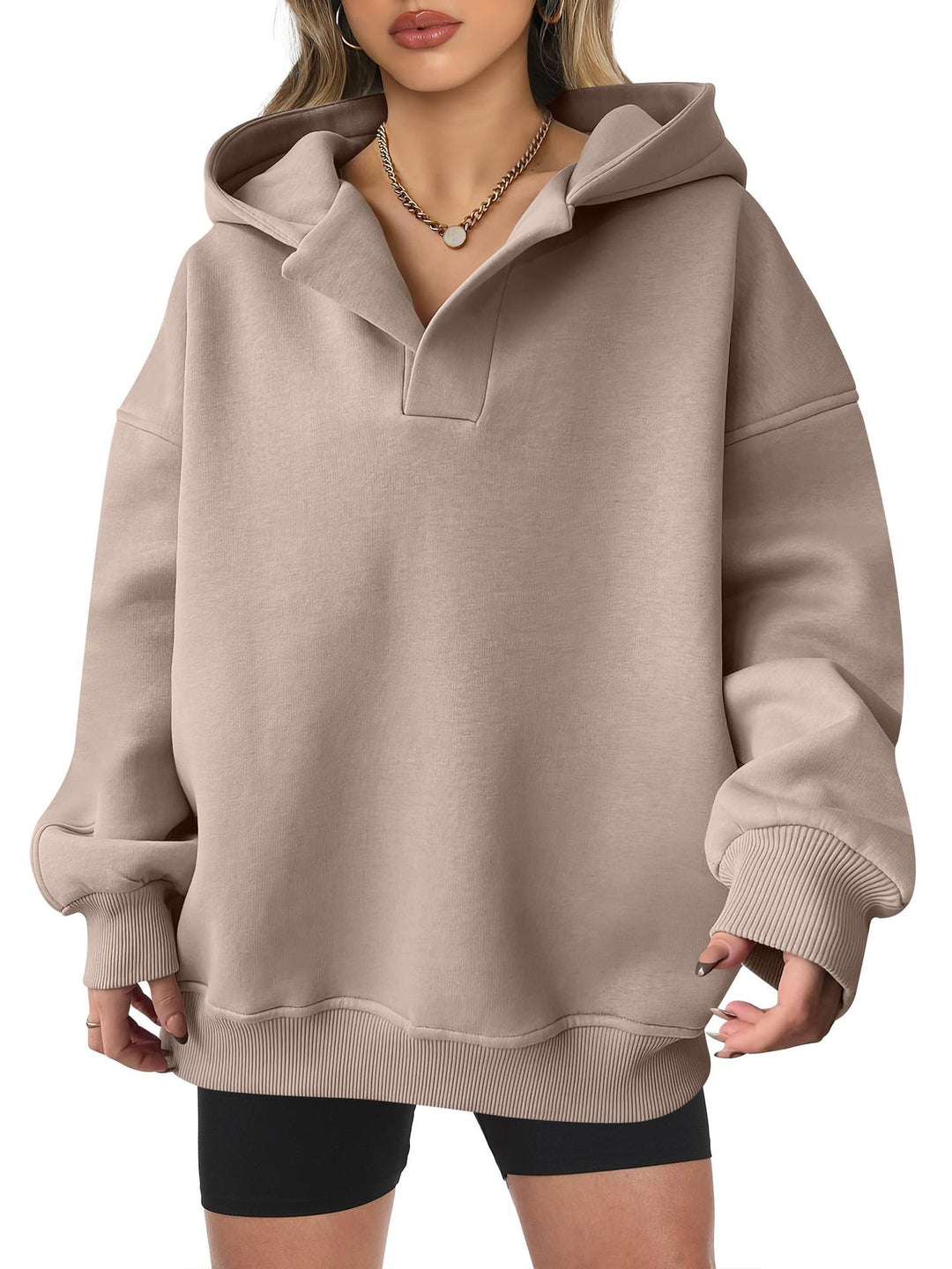 Damen Oversized Hoodie mit kurzem Kragen und praktischen Seitentaschen EB